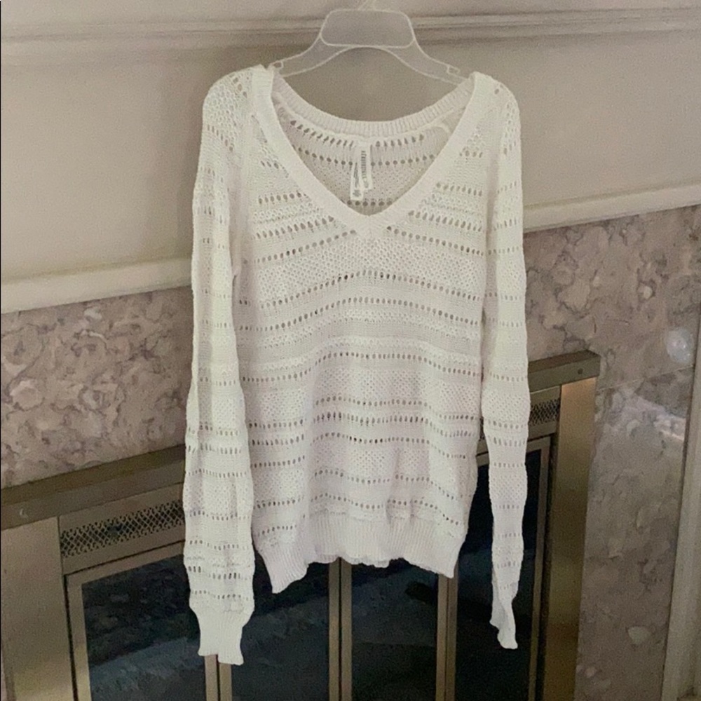 White aeropostale sweater!